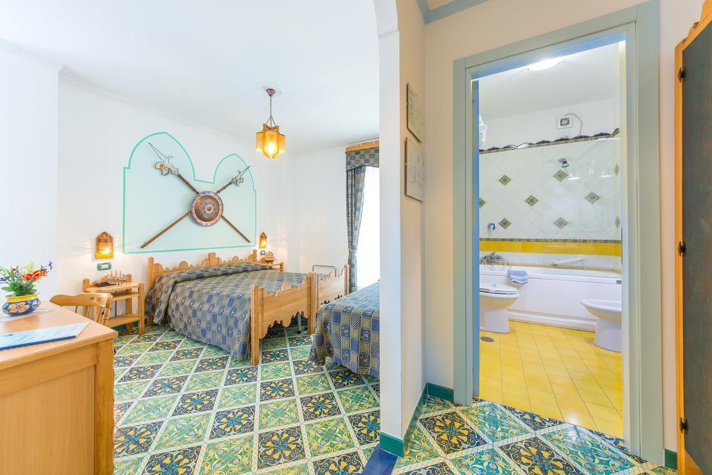 Riviera B&B Rooms Maiori Δωμάτιο φωτογραφία